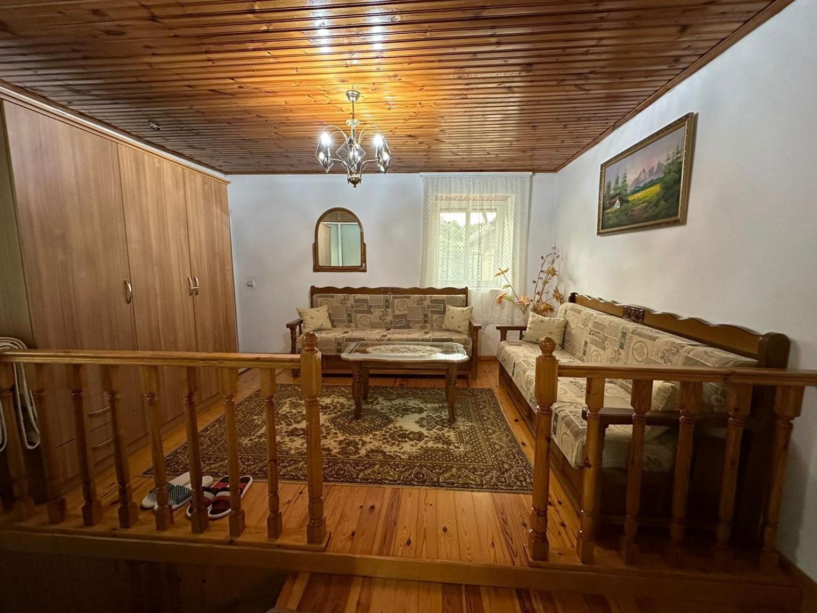 Geri Guesthouse Gjirokastër Eksteriør billede